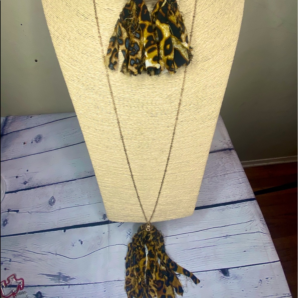 Gold Chain with Cloth Tassels Pendant w/ Earrings